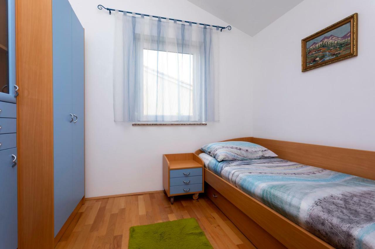 Villa Pianka Крк Экстерьер фото